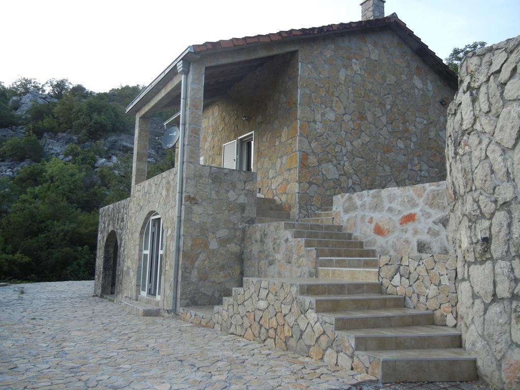 Villa Skadar Lake Karuc ภายนอก รูปภาพ